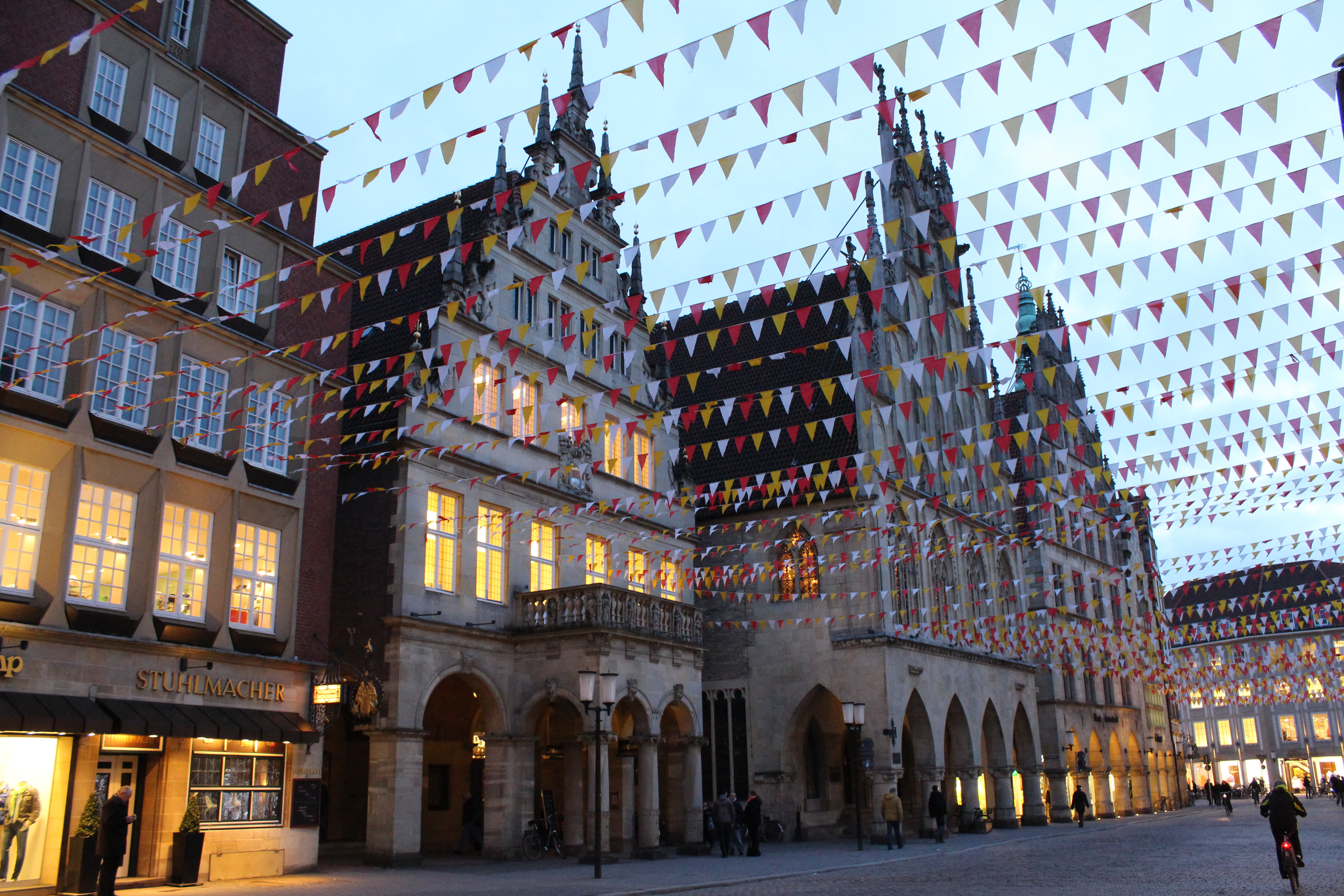 Rathaus_Stadtweinhaus_Wimpel